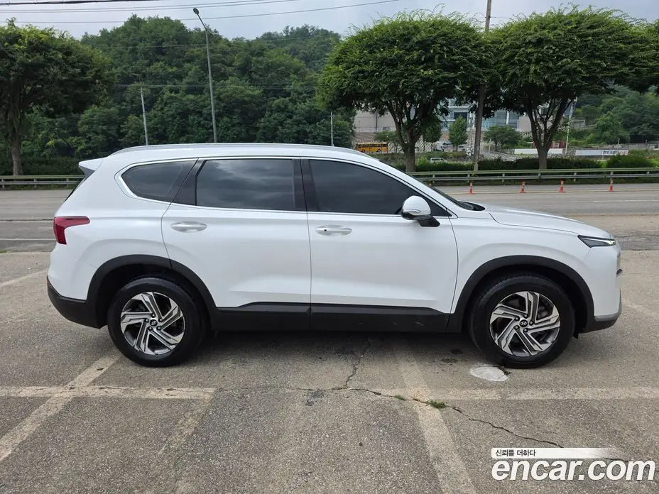Hyundai Santa Fe 2022 2.5 автомат (гидро), фото 3