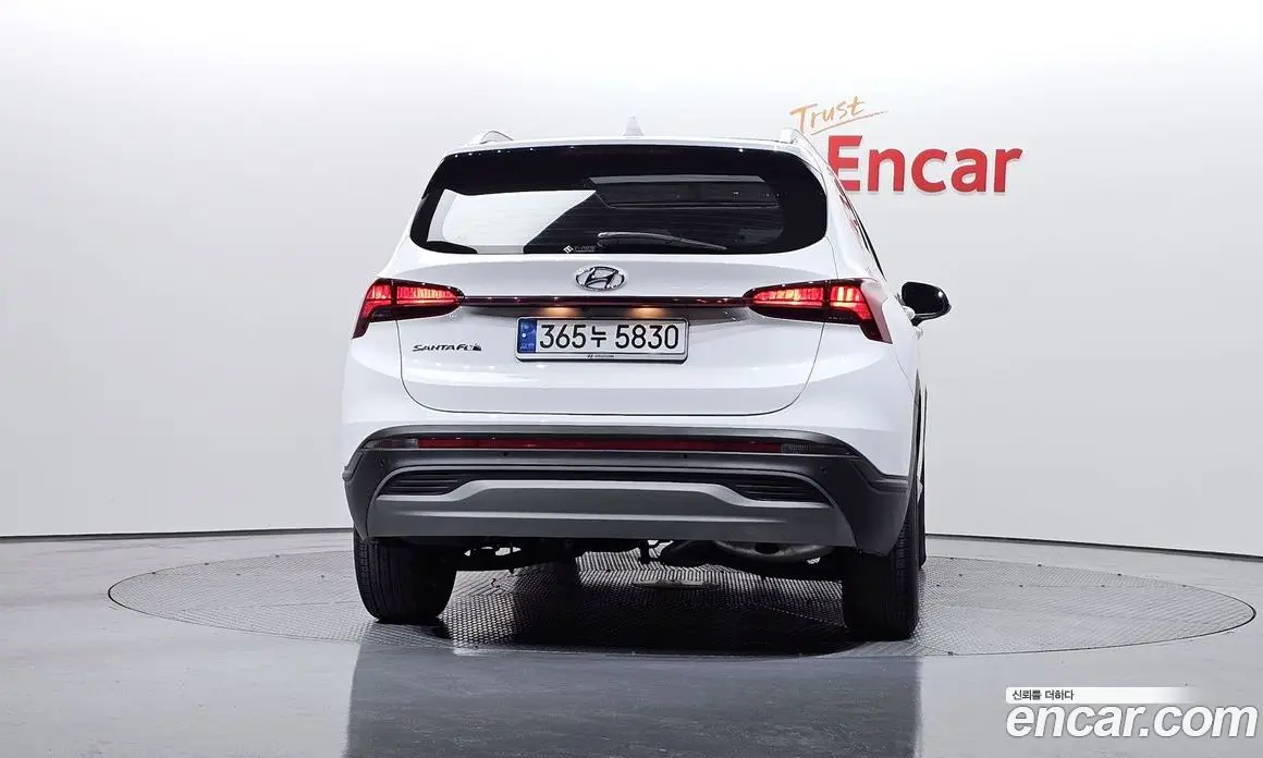 Hyundai Santa Fe 2022 2.2 автомат (гидро), фото 4 Hyundai Santa Fe 2022 2.2 автомат (гидро), фото 4