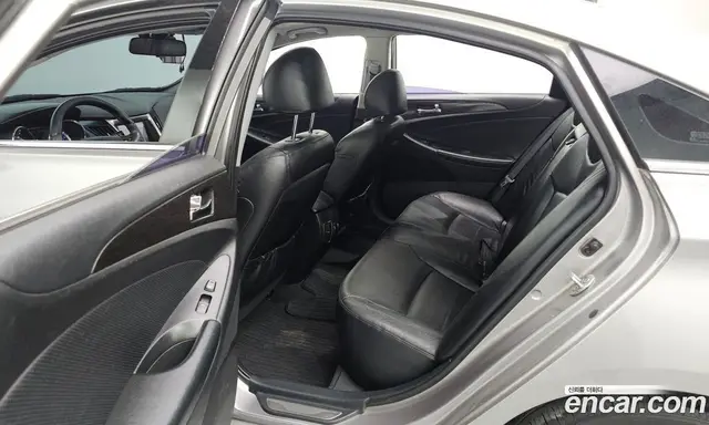 Hyundai Sonata 2011 2.0 автомат (гидро), миниатюра 11
