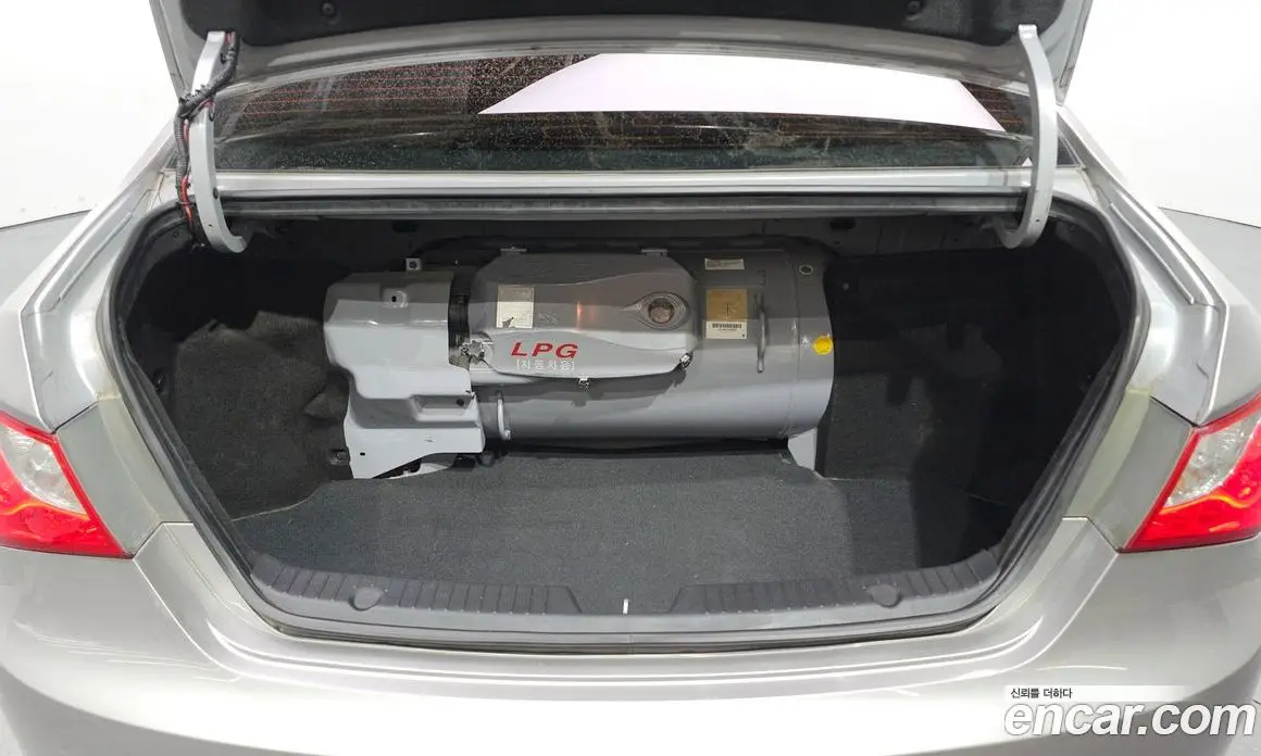 Hyundai Sonata 2011 2.0 автомат (гидро), фото 15