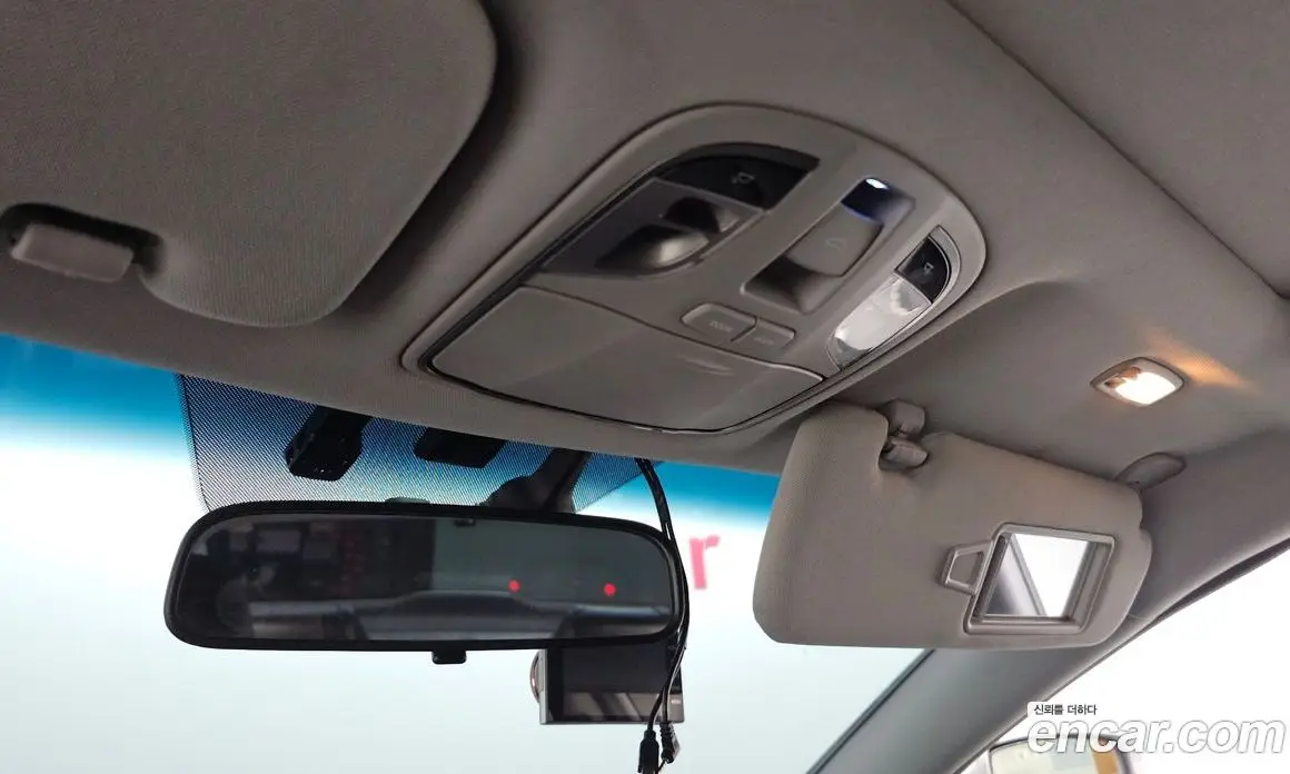 Hyundai Sonata 2011 2.0 автомат (гидро), фото 18