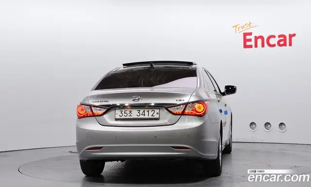 Hyundai Sonata 2011 2.0 автомат (гидро), миниатюра 4