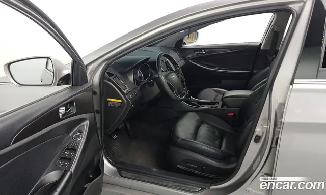 Hyundai Sonata 2011 2.0 автомат (гидро), миниатюра 10