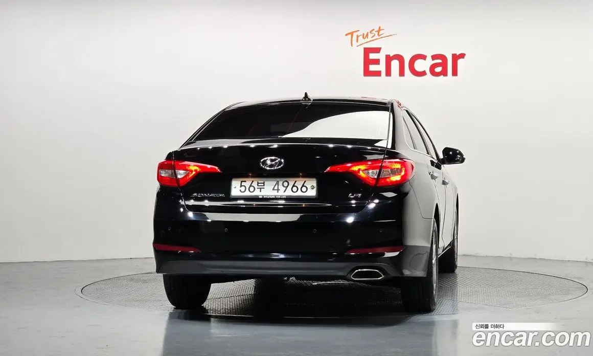Hyundai Sonata 2014 2.0 автомат (гидро), фото 4