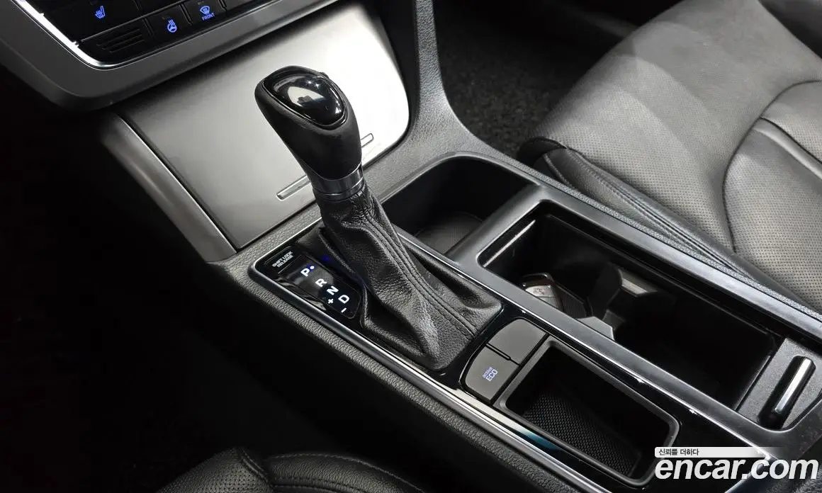 Hyundai Sonata 2014 2.0 автомат (гидро), фото 9