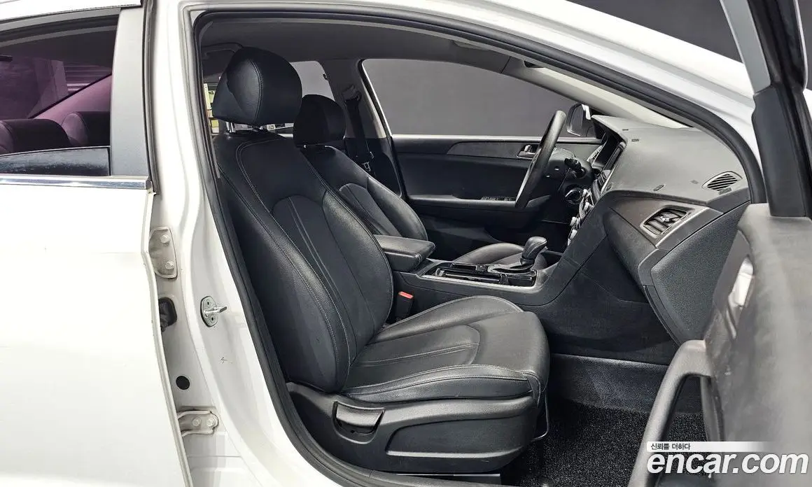 Hyundai Sonata 2017 2.0 автомат (гидро), фото 11 Hyundai Sonata 2017 2.0 автомат (гидро), фото 11
