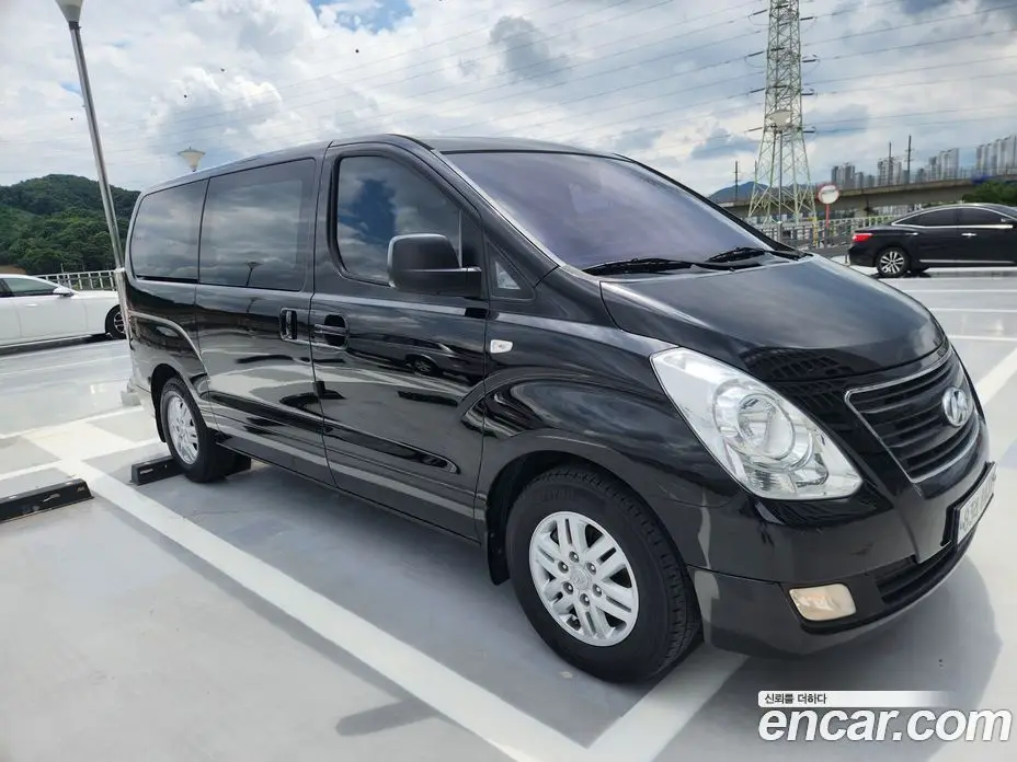 Hyundai Starex 2016 2.5 автомат (гидро), фото 16 Hyundai Starex 2016 2.5 автомат (гидро), фото 16
