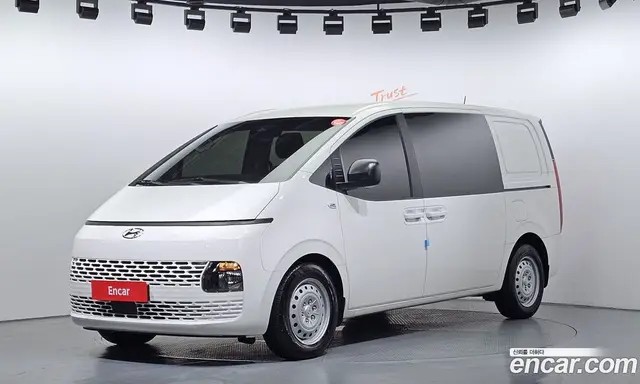 Hyundai Staria, 2021, 80 003 км