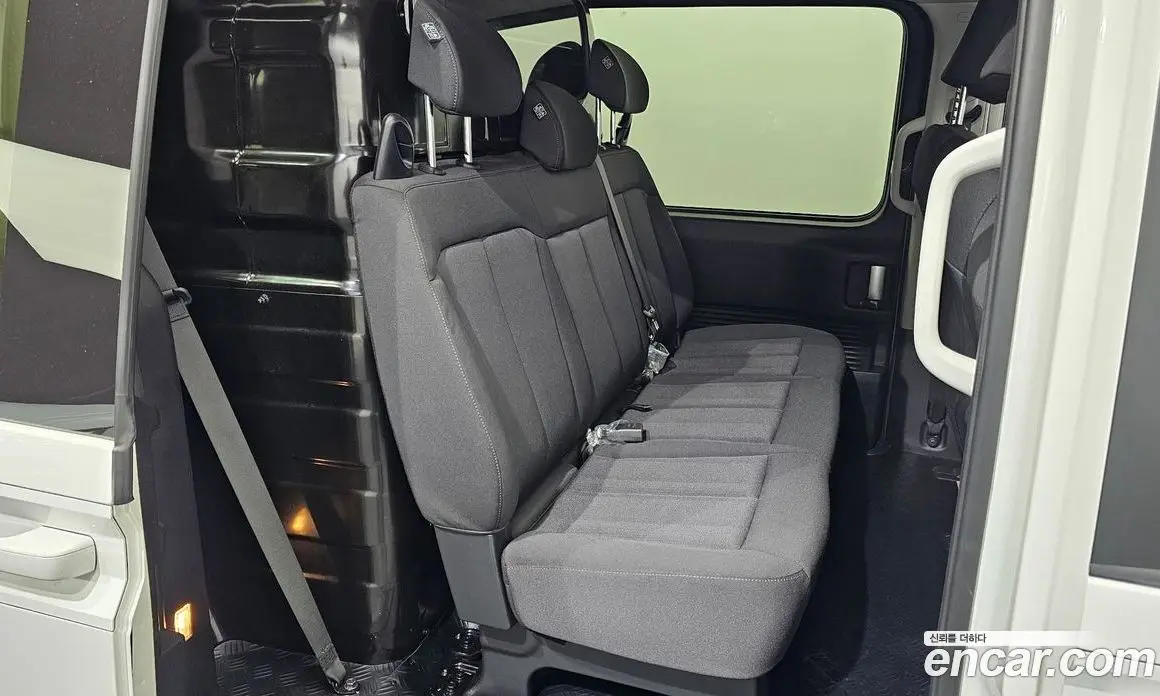 Hyundai Staria 2021 2.2 автомат (гидро), фото 18