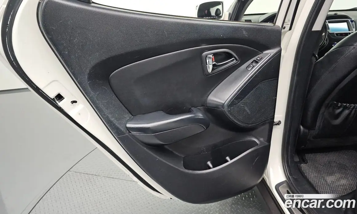 Hyundai Tucson 2012 2.0 автомат (гидро), фото 14 Hyundai Tucson 2012 2.0 автомат (гидро), фото 14