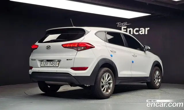 Hyundai Tucson 2015 1.7 автомат (гидро), миниатюра 2 Hyundai Tucson 2015 1.7 автомат (гидро), миниатюра 2