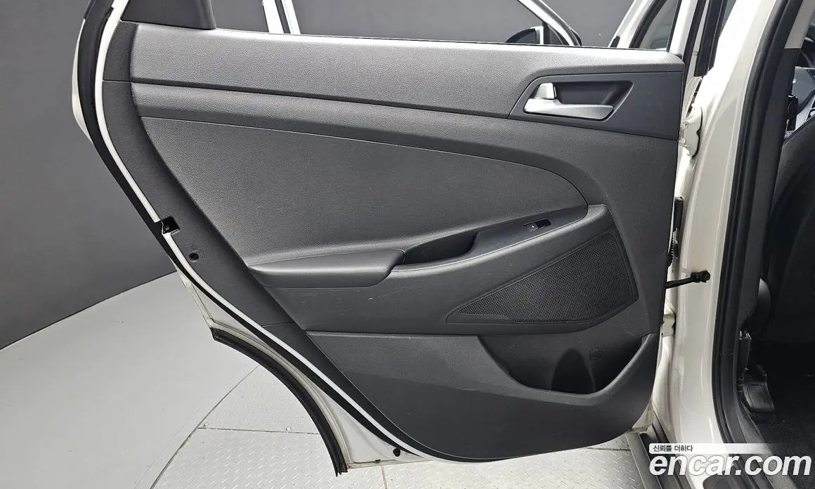 Hyundai Tucson 2015 1.7 автомат (гидро), фото 15 Hyundai Tucson 2015 1.7 автомат (гидро), фото 15
