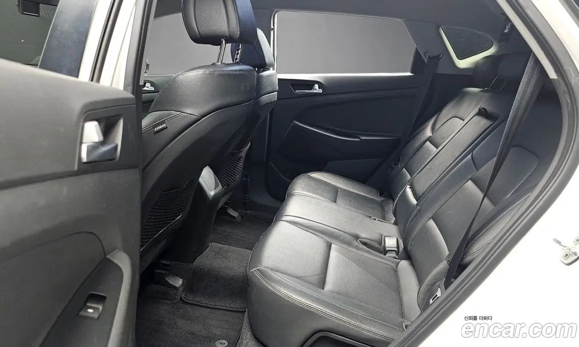 Hyundai Tucson 2015 1.7 автомат (гидро), фото 16 Hyundai Tucson 2015 1.7 автомат (гидро), фото 16
