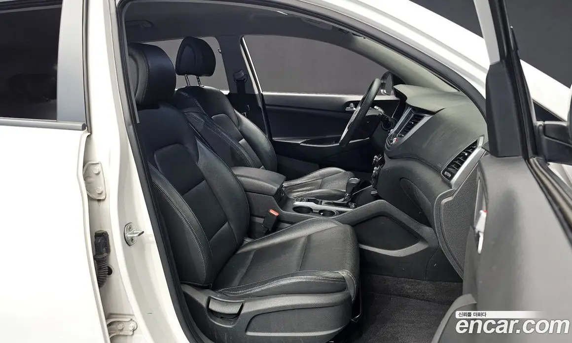 Hyundai Tucson 2015 1.7 автомат (гидро), фото 18 Hyundai Tucson 2015 1.7 автомат (гидро), фото 18