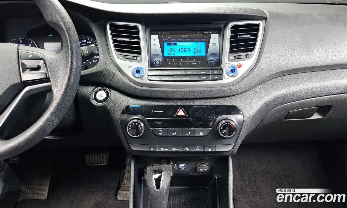 Hyundai Tucson 2015 1.7 автомат (гидро), фото 20 Hyundai Tucson 2015 1.7 автомат (гидро), фото 20