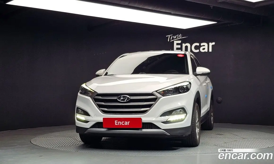 Hyundai Tucson 2015 1.7 автомат (гидро), фото 3 Hyundai Tucson 2015 1.7 автомат (гидро), фото 3