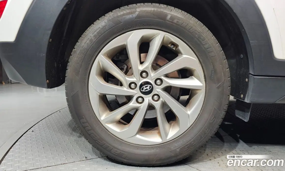 Hyundai Tucson 2015 1.7 автомат (гидро), фото 5 Hyundai Tucson 2015 1.7 автомат (гидро), фото 5