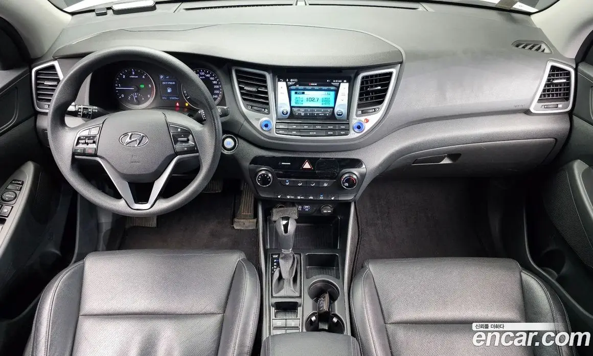 Hyundai Tucson 2015 1.7 автомат (гидро), фото 10 Hyundai Tucson 2015 1.7 автомат (гидро), фото 10