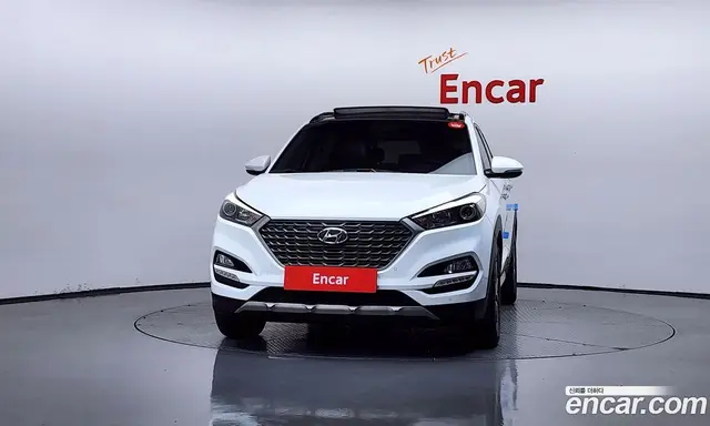 Hyundai Tucson 2016 1.7 автомат (гидро), миниатюра 3 Hyundai Tucson 2016 1.7 автомат (гидро), миниатюра 3