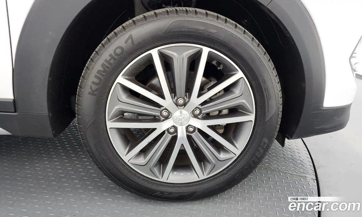 Hyundai Tucson 2016 1.7 автомат (гидро), фото 7 Hyundai Tucson 2016 1.7 автомат (гидро), фото 7