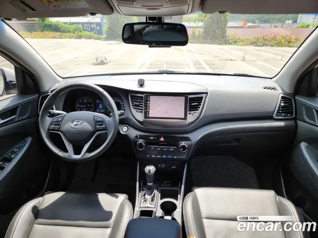 Hyundai Tucson 2018 1.7 автомат (гидро), миниатюра 12