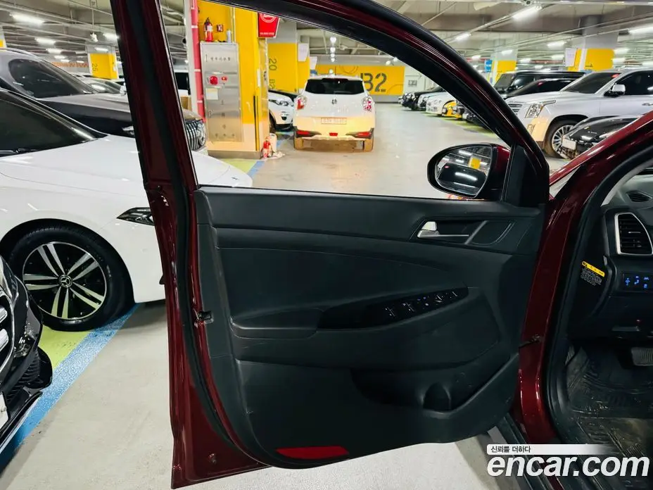 Hyundai Tucson 2019 1.6 автомат (гидро), фото 13