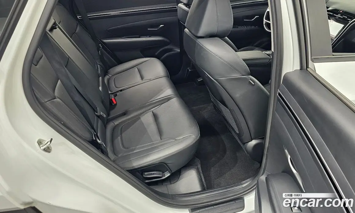 Hyundai Tucson 2022 1.6 автомат (гидро), фото 12