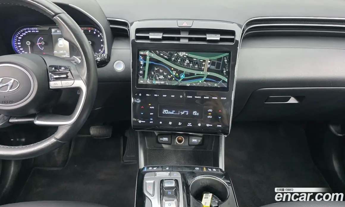 Hyundai Tucson 2022 1.6 автомат (гидро), фото 14