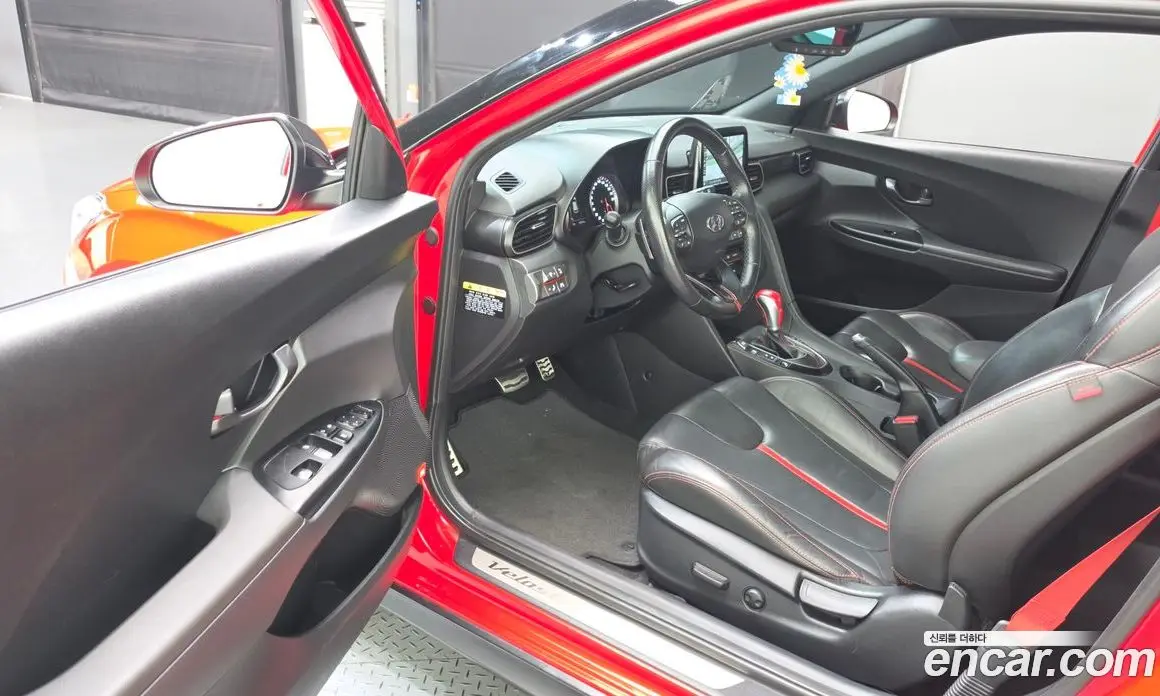 Hyundai Veloster 2018 1.6 автомат (гидро), фото 13 Hyundai Veloster 2018 1.6 автомат (гидро), фото 13
