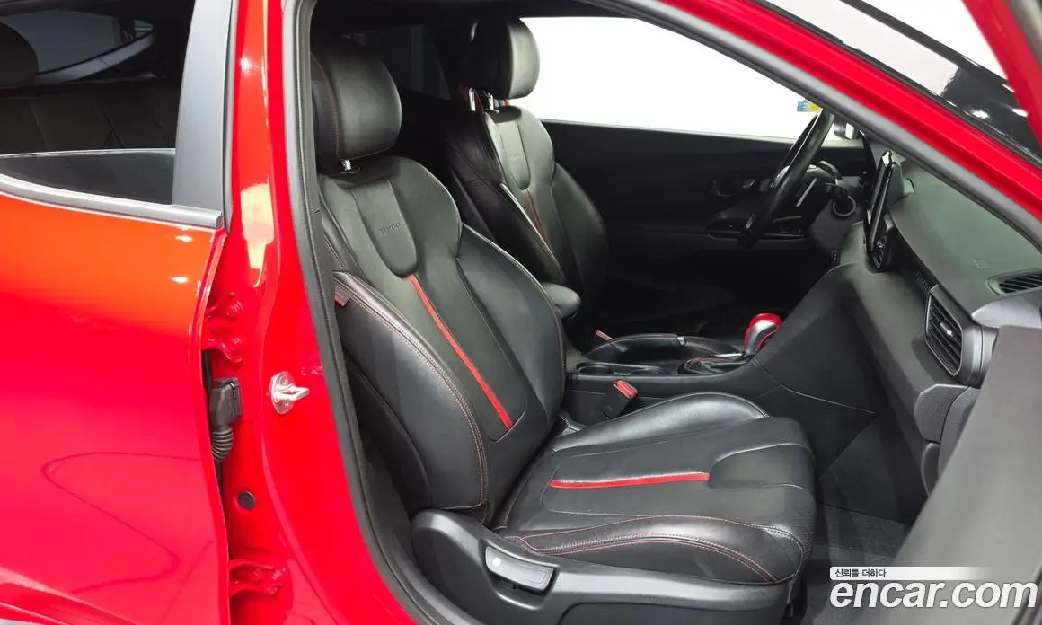 Hyundai Veloster 2018 1.6 автомат (гидро), фото 16 Hyundai Veloster 2018 1.6 автомат (гидро), фото 16