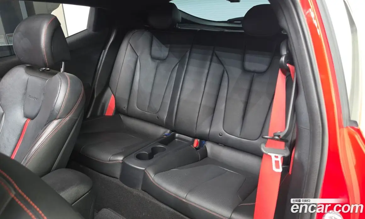 Hyundai Veloster 2018 1.6 автомат (гидро), фото 18 Hyundai Veloster 2018 1.6 автомат (гидро), фото 18