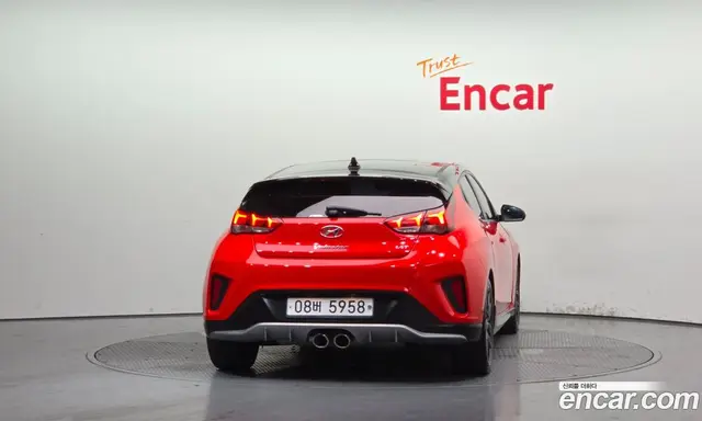 Hyundai Veloster 2018 1.6 автомат (гидро), миниатюра 4 Hyundai Veloster 2018 1.6 автомат (гидро), миниатюра 4