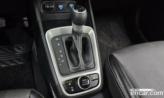 Hyundai Venue 2020 1.6 автомат (гидро), миниатюра 12