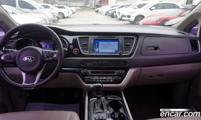 Kia Carnival 2015 2.2 автомат (гидро), миниатюра 12