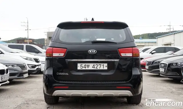Kia Carnival 2015 2.2 автомат (гидро), миниатюра 7 Kia Carnival 2015 2.2 автомат (гидро), миниатюра 7