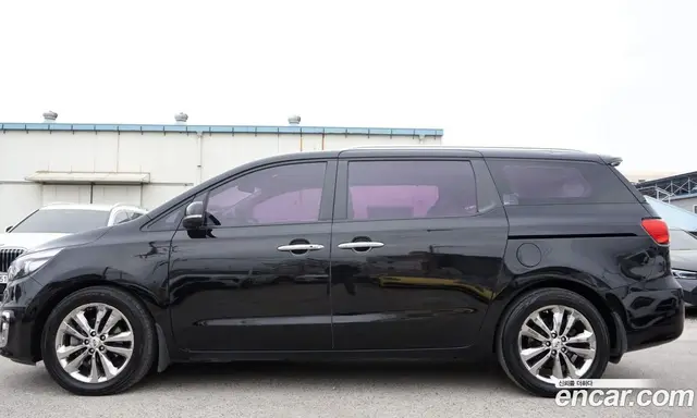 Kia Carnival 2015 2.2 автомат (гидро), миниатюра 9 Kia Carnival 2015 2.2 автомат (гидро), миниатюра 9