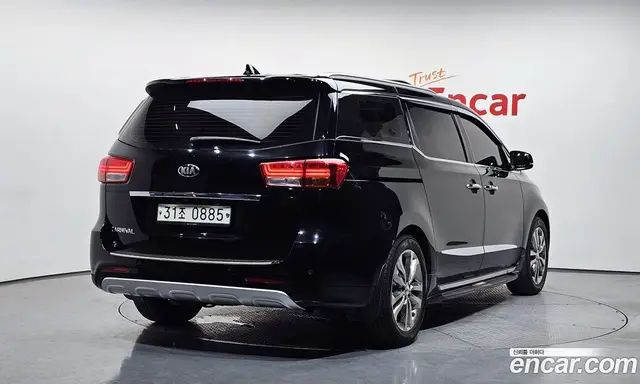 Kia Carnival 2016 2.2 автомат (гидро), миниатюра 2