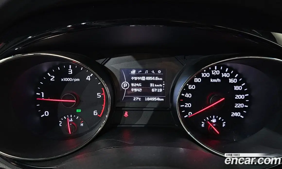 Kia Carnival 2016 2.2 автомат (гидро), фото 11