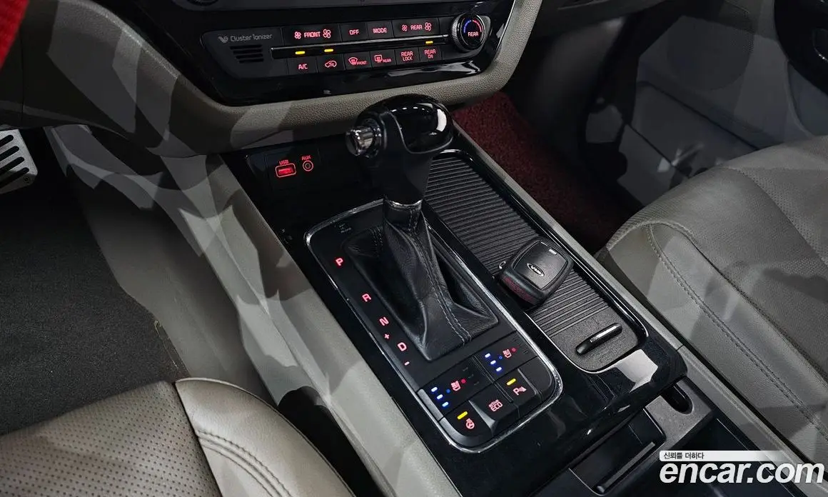 Kia Carnival 2016 2.2 автомат (гидро), фото 12