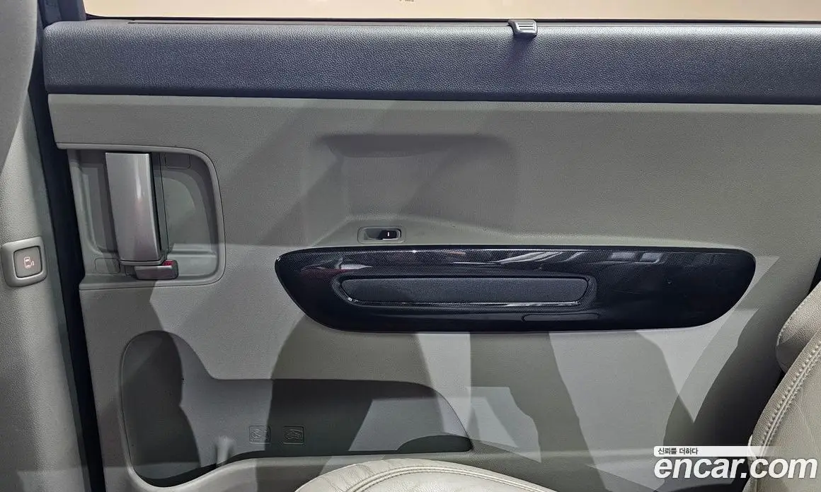 Kia Carnival 2016 2.2 автомат (гидро), фото 15