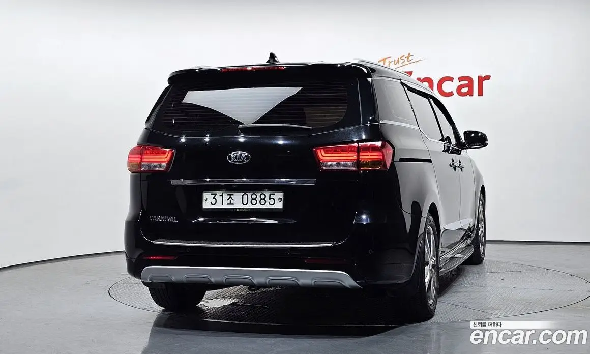 Kia Carnival 2016 2.2 автомат (гидро), фото 4