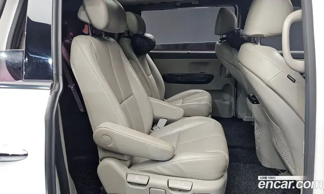 Kia Carnival 2016 2.2 автомат (гидро), миниатюра 11