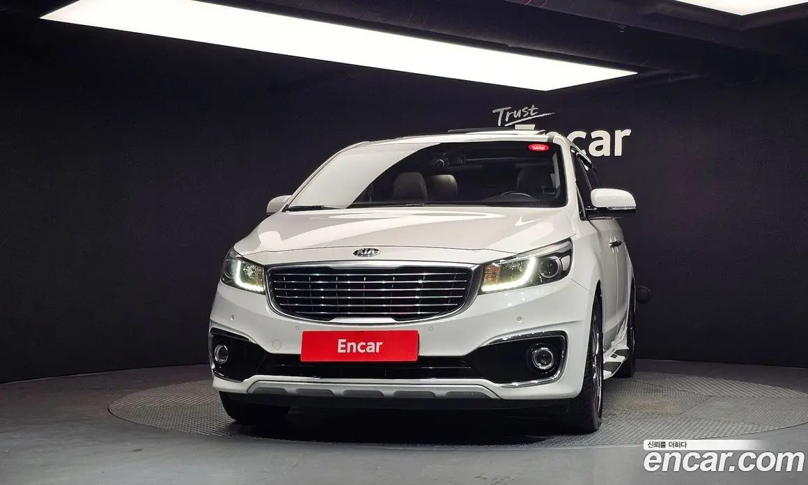 Kia Carnival 2016 2.2 автомат (гидро), фото 3
