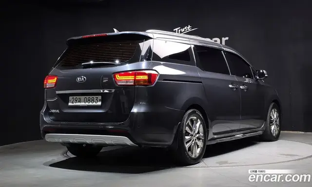 Kia Carnival 2016 2.2 автомат (гидро), миниатюра 2