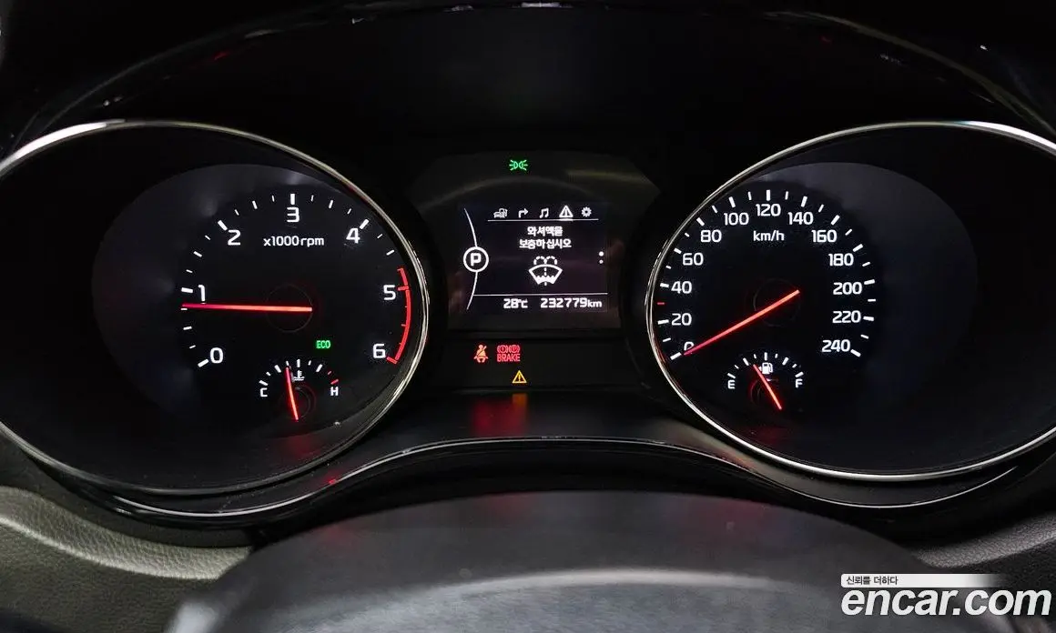 Kia Carnival 2016 2.2 автомат (гидро), фото 8