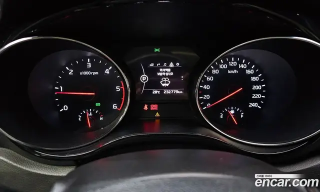 Kia Carnival 2016 2.2 автомат (гидро), миниатюра 8