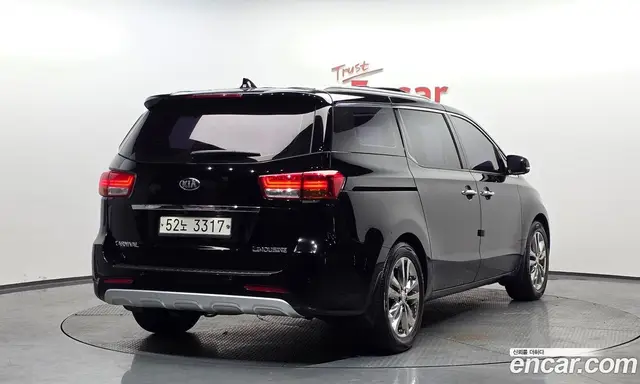 Kia Carnival 2017 2.2 автомат (гидро), миниатюра 2 Kia Carnival 2017 2.2 автомат (гидро), миниатюра 2