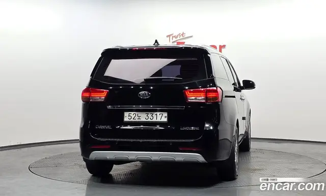 Kia Carnival 2017 2.2 автомат (гидро), миниатюра 4 Kia Carnival 2017 2.2 автомат (гидро), миниатюра 4