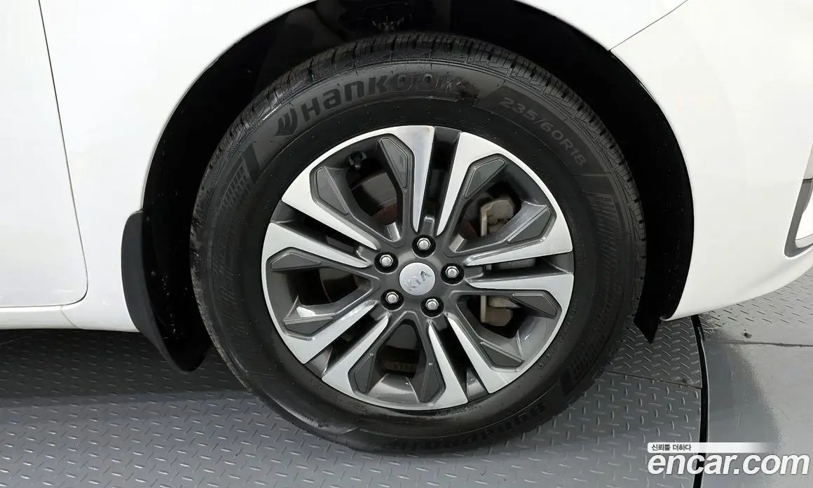 Kia Carnival 2018 2.2 автомат (гидро), фото 7 Kia Carnival 2018 2.2 автомат (гидро), фото 7