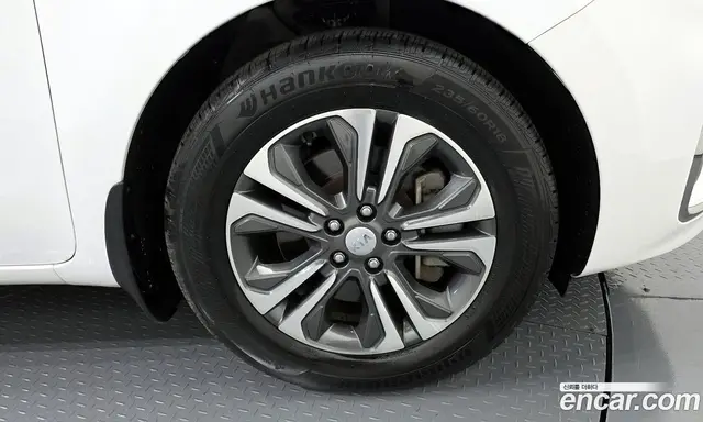 Kia Carnival 2018 2.2 автомат (гидро), миниатюра 7 Kia Carnival 2018 2.2 автомат (гидро), миниатюра 7